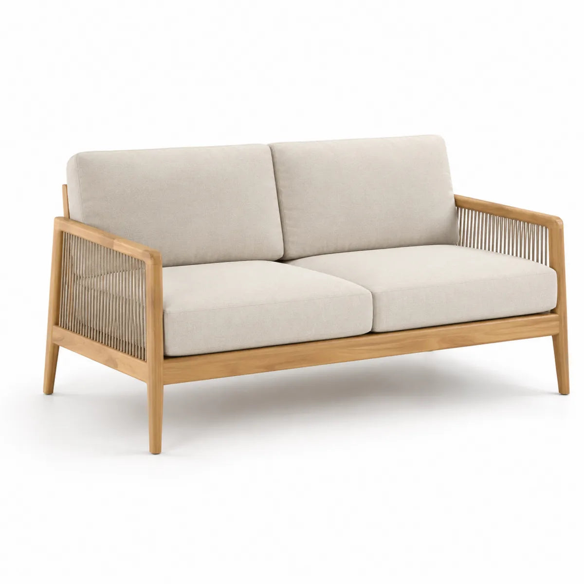 Dwuosobowa sofa z drewnianą ramą i beżowymi poduszkami